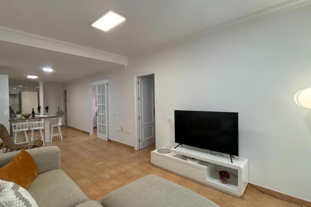 Atardecer En Playa Sardina Apartman Kültér fotó